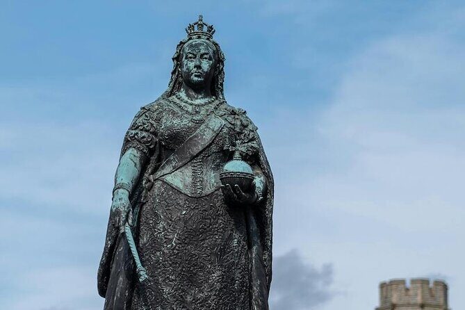 Self-Guided Walking Tour of Windsor Town with Mobile App - Breaking Down the Cost and Value