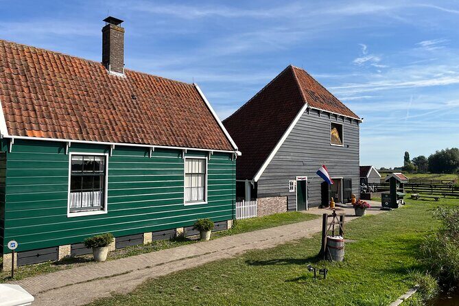 Self-guided walking tour over the Zaanse Schans - Frequently Asked Questions