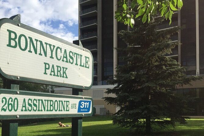 Self-Guided Winnipeg Scavenger Hunt: At The Heart of Canada - Exploring Winnipeg Through the Scavenger Hunt