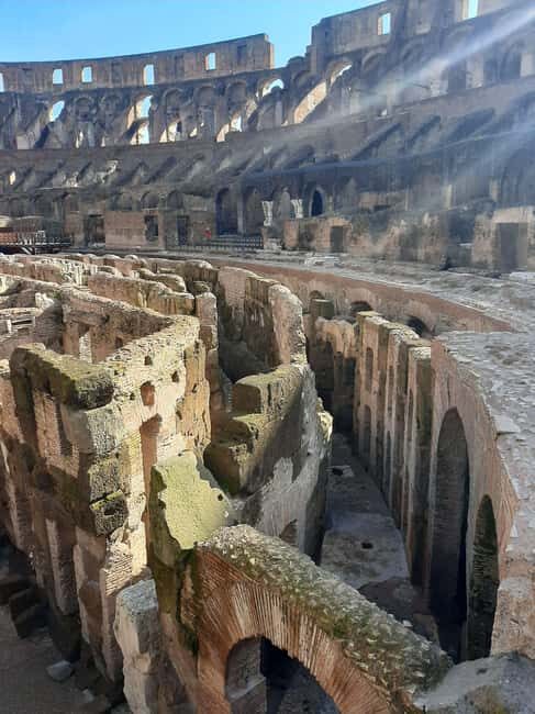 Semi Private 1 hour tour of Colosseum- Group size 7 - FAQ