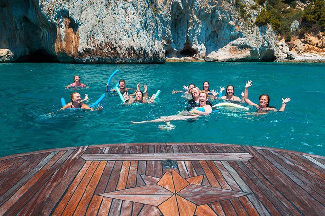 Semi-Private Capri Boat Tour with Snorkeling & Island Visit - An In-Depth Look at the Capri Boat Tour