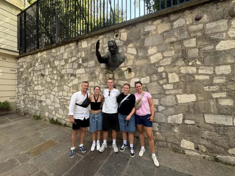 Semi-private e-bike tour of the legendary Montmartre neighborhood - Key Points