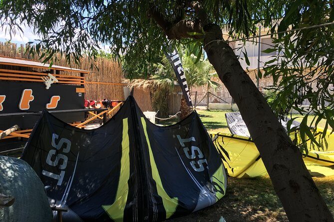 Semi-private kitesurfing course for beginners - The Environment and Location