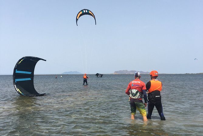 Semi-private kitesurfing course for beginners - Who Would Love This Experience?