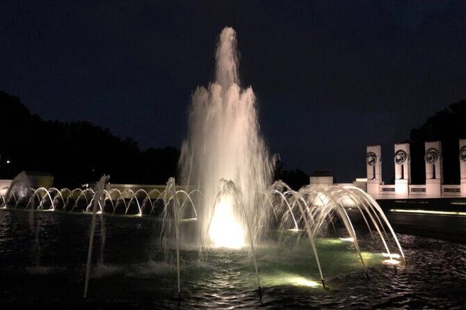 Semi Private Monument Night Tour - The Experience of the Guide and Group Size