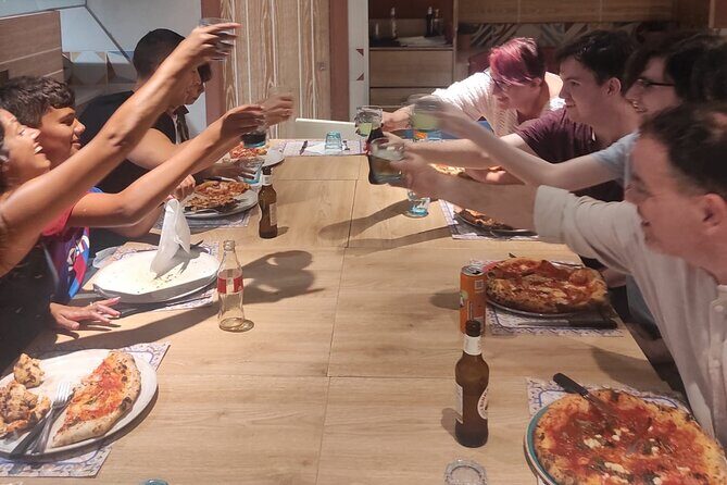 Semi-Private Pizza Making Experience in Naples with Drink - Key Points