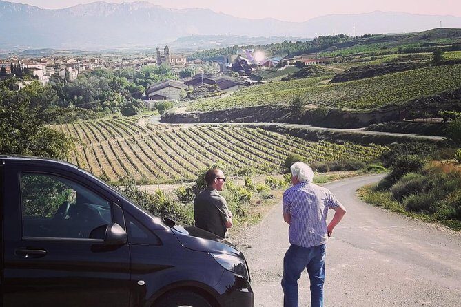Semi-Private Rioja Tour of 3 Premium Wineries from Bilbao - Lunch in Laguardia and Town Stroll