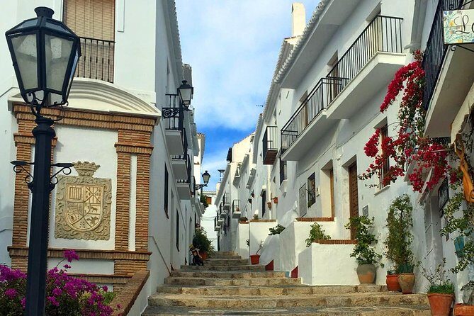 Semi-private Tour to Frigiliana and The Lost Village with lunch included - Key Points
