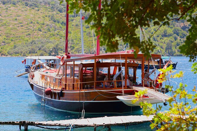 SEMIPRIVATE GALATEA tour Antiparos-Blulagoon-Despotiko-FREE DRINK - What the Price Gets You