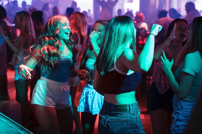 Señor Frogs Cancun Unlimited Open Bar - The Venue: Señor Frogs Cancun