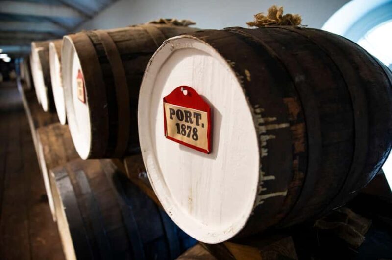 Seppeltsfield Winery: Tour and 100-Year-Old Wine Tasting - A Deep Dive into the Experience