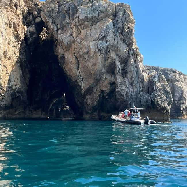 Sesimbra: Arrábida and Espichel Caves Tour and Snorkel - Bays, Beaches, and Snorkeling