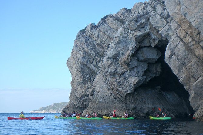 Sesimbra Discovery by Kayak - The Scenic Highlights in Detail