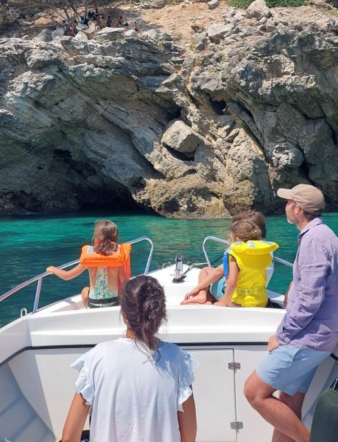 Sesimbra: Private Boat Tour-Wild beaches, secret bays, Caves - FAQ