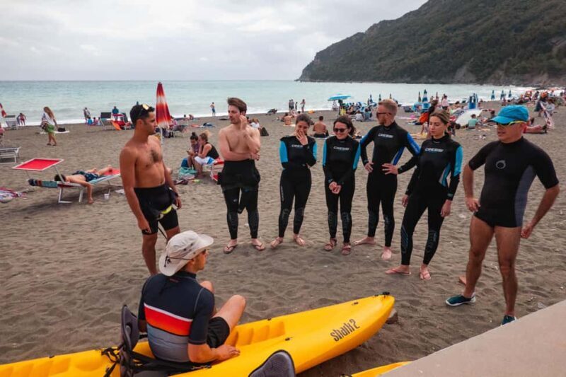 Sestri Levante: Kayak Excursion in the Biodiversity of the Bay of Gold - The Itinerary in Detail