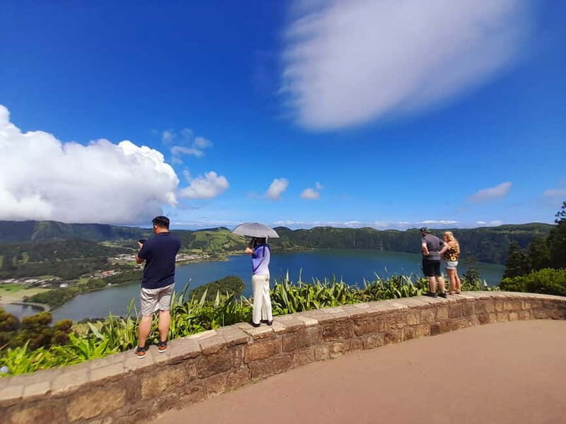 Sete Cidades: 4 Hours Shore Excursion Volcano Crater Tour - The Guide Experience
