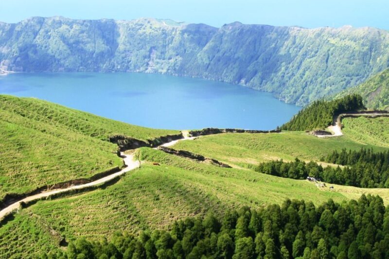 Sete Cidades Azores 4x4 Day Tour from Ponta Delgada - Key Points
