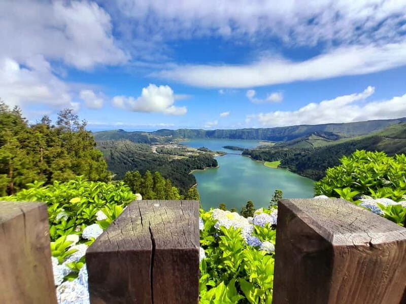 Sete Cidades: Day Tour - Blue & Green Lake and Fire Volcano - Key Points