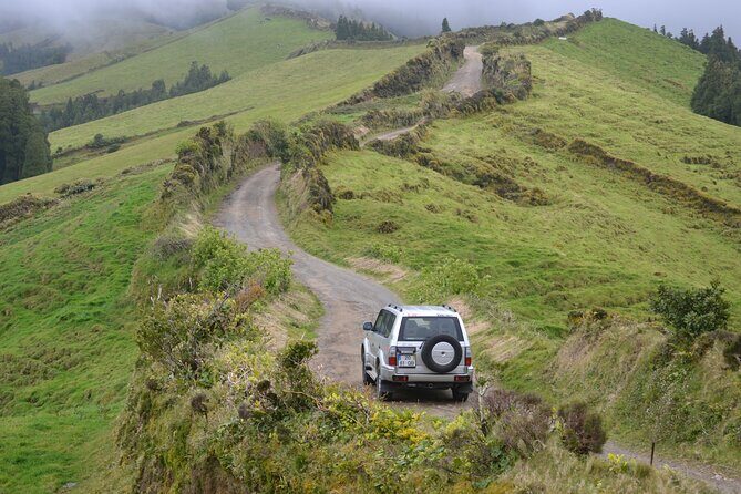 Sete Cidades Full-Day 4WD Tour from Ponta Delgada with Hiking - Frequently Asked Questions