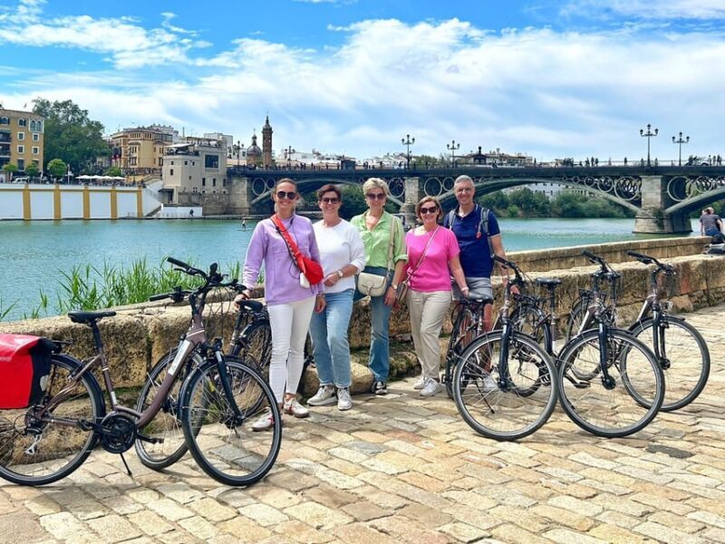 Sevilla: 100% Nederlandstalige Highlights Tour op E-BIKE - The Real Traveler Experience