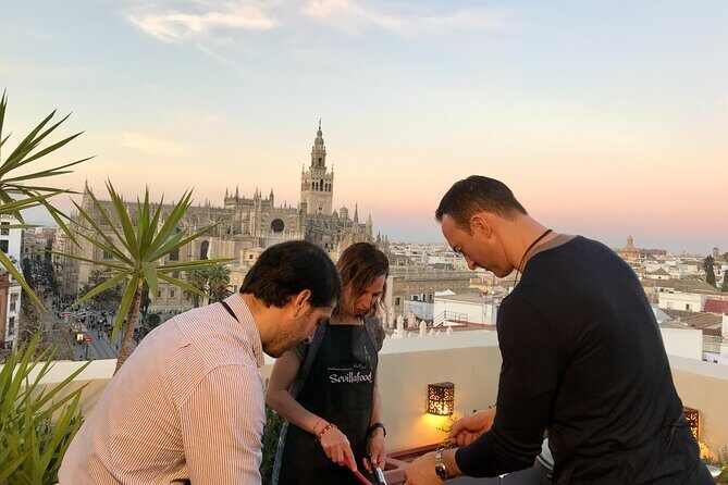 Sevilla: Panoramic Highlights Rooftop Tour & Paella Cooking Class - FAQ