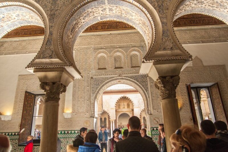 Seville: Alcázar and Cathedral Entry Ticket and Guided Tour - The Giralda Tower: A Climb with a View