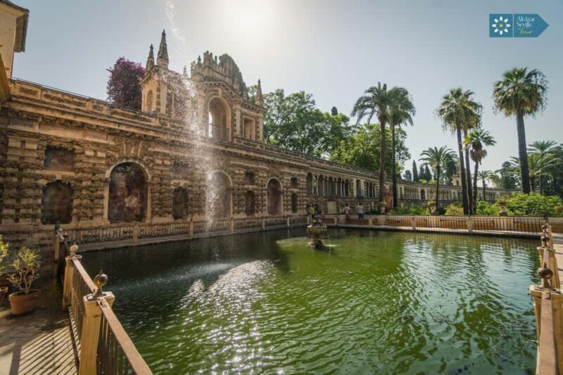 Seville: Alcázar, Cathedral & Giralda Skip-the-Line Tour - Key Points