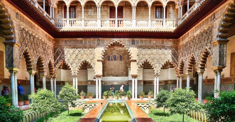 Seville: Alcázar Tour with Tickets Included - The Experience for Different Travelers