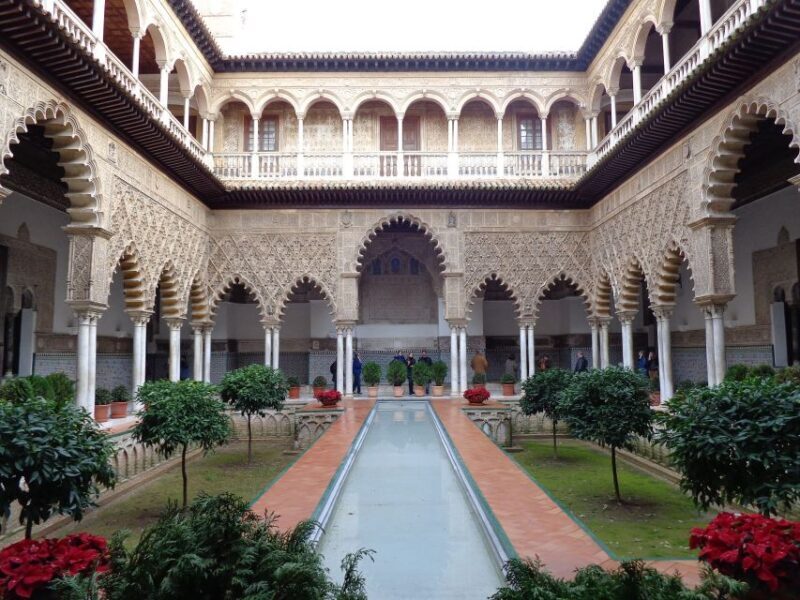 Seville: Cathedral & Real Alcazar Private Tour with tickets - Key Points