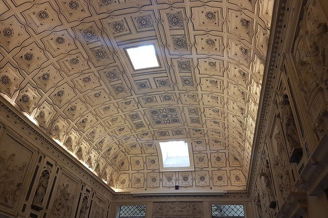 Seville Cathedral Tour including tickets and skip the line entry - Who Should Consider This Tour?