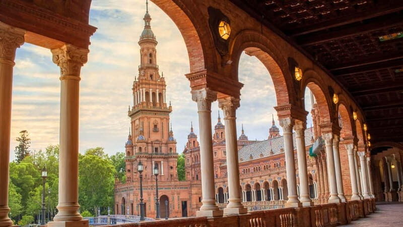Seville: City Highlights & Hidden Gems Private Walking Tour - Hidden Gems & Major Landmarks