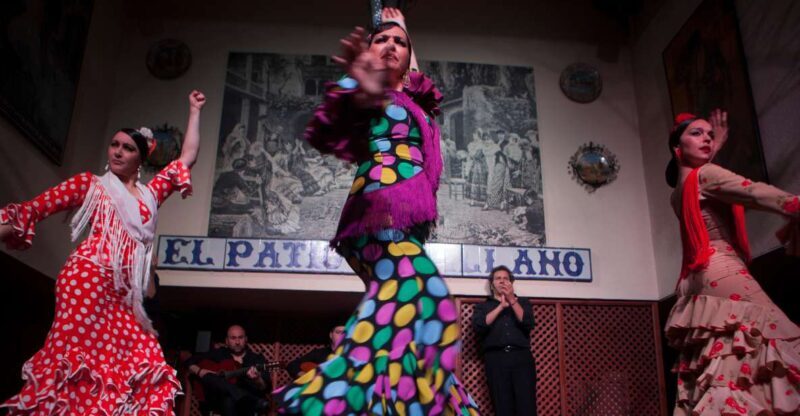 Seville: El Patio Sevillano Flamenco Show Ticket & Dinner - The Experience in Practice: What You Might Expect