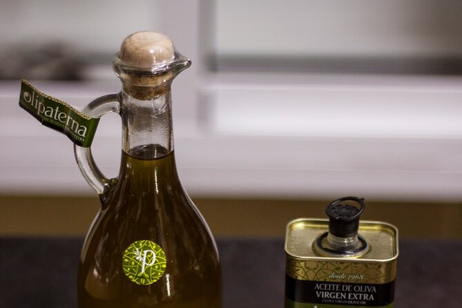 Seville Food Tour: Vermut, Churros & 10+ Tasty Local Dishes - Drink Lineup: Vermut, Tinto de Verano, Beer, and That Hot Chocolate Moment