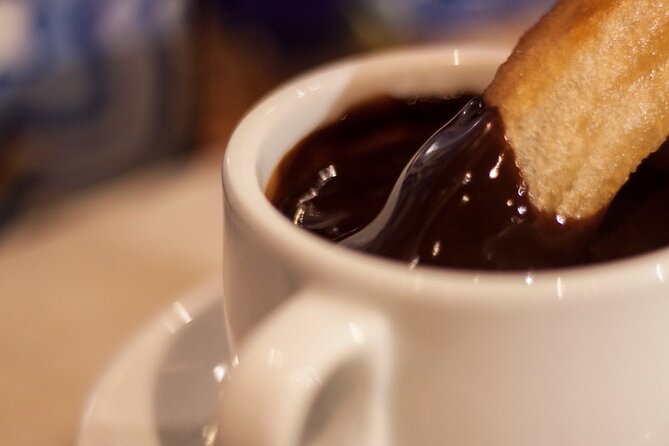 Seville Food Tour: Vermut, Churros & 10+ Tasty Local Dishes - Stop by Stop: How the Sights Fit the Food