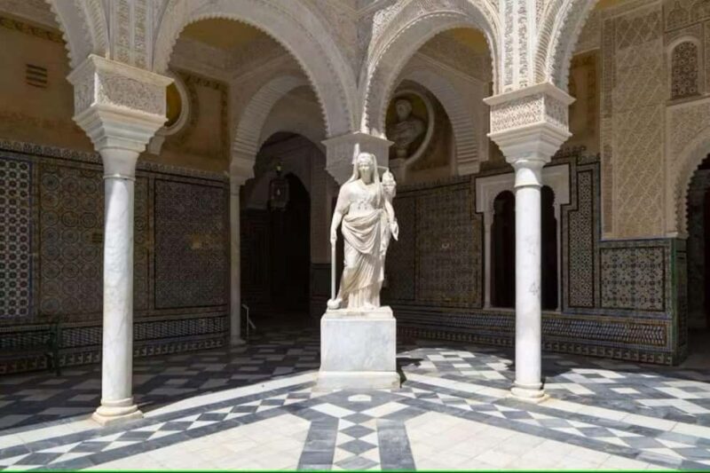 Seville: Guided Tour of Noble Houses and Grand Gardens - What to Expect from Your Noble Houses Tour in Seville
