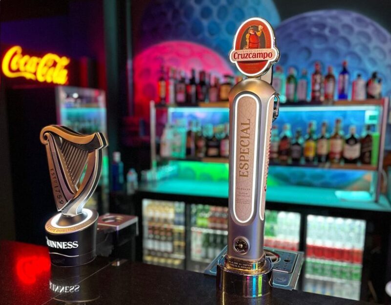 Seville: Indoor UV 18 hole Minigolf Experience - Who Should Consider This Experience?