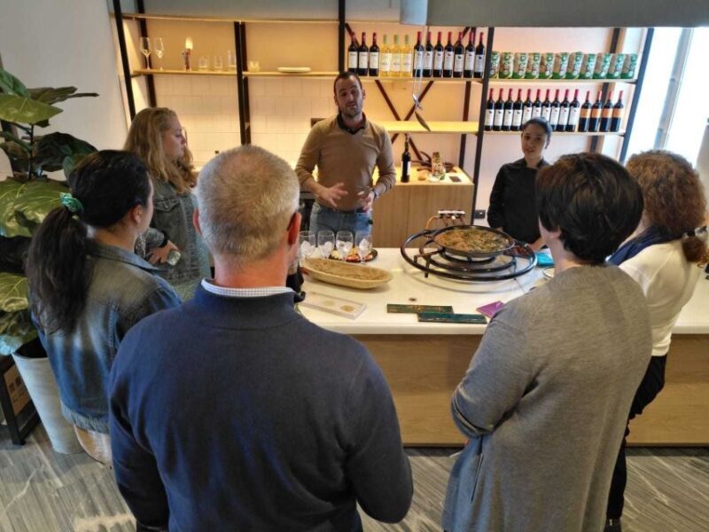 Seville: Paella Showcooking Experience - Key Points