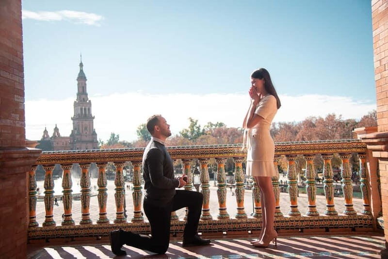 Seville: Photo session for a special moment. - The Reviews Say It All