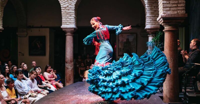 Seville: Puro Flamenco Show with Optional Museum Ticket - The Venue and Atmosphere