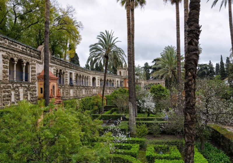 Seville: Real Alcazar of Seville Guided Tour and Ticket - Why This Tour Works for Many Travelers