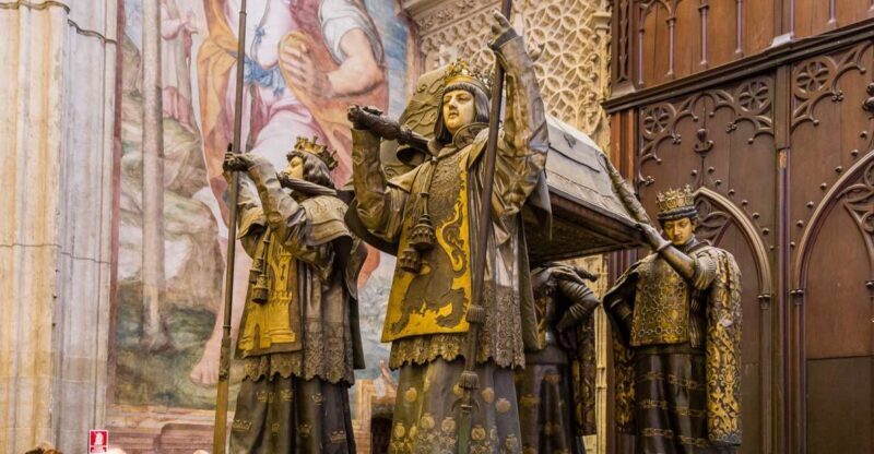 Seville: Small-Group Cathedral and Giralda Tour with Tickets - Key Points