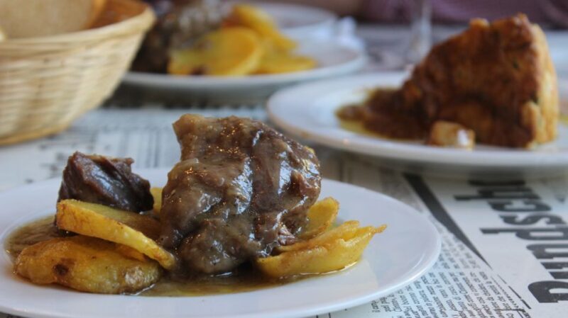 Seville: Tapas Tour Across the River in Triana - The Guides and Personal Touch