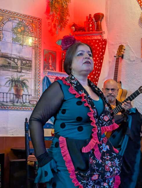 Seville  Triana: Authentic Flamenco Show + Drink - Key Points