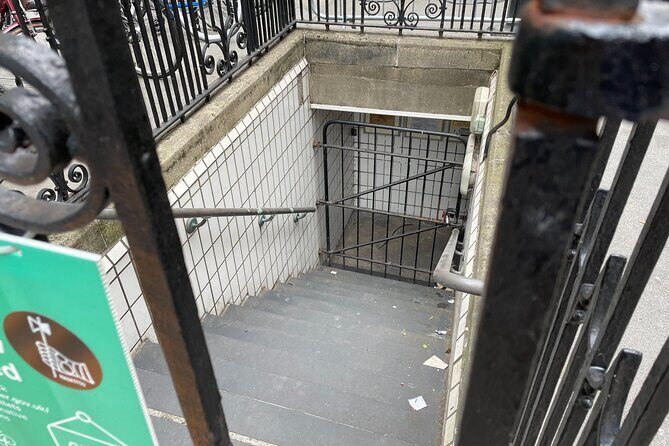 Sex Pistols and Punk Music Walking Tour - The Flipside: Potential Drawbacks