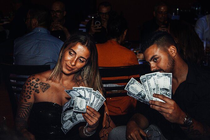 Sexy Cabaret Show with Dinner in Lisbon - Key Points