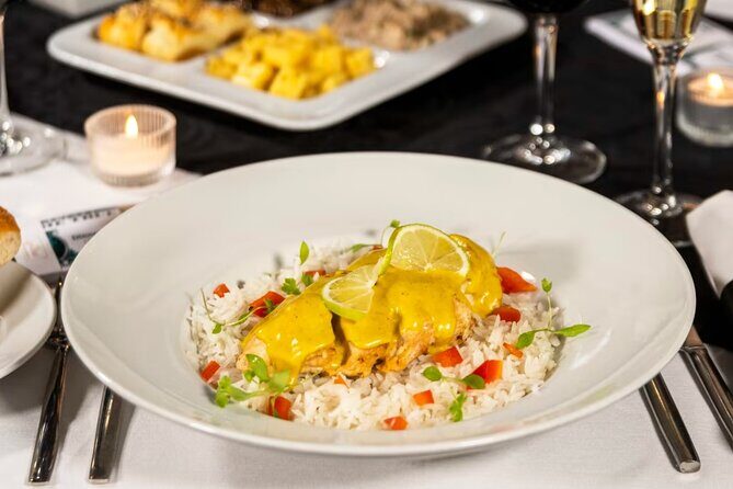 Sexy Cabaret Show with Dinner in Lisbon - Who Should Consider This Tour?