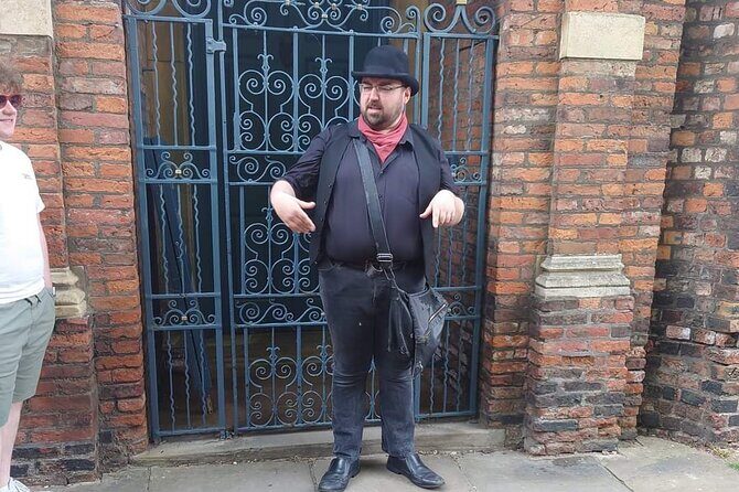 Shadows of York: Ghost Walk and Horrible History. - The Pros: Why You Might Love It