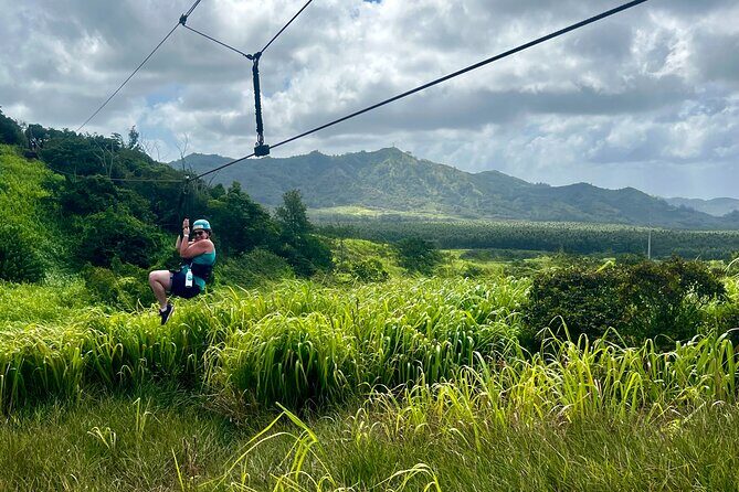 Shaka Zipline: 5 Line Zipline Tour (60 - 260 lbs) - The Guides & Safety