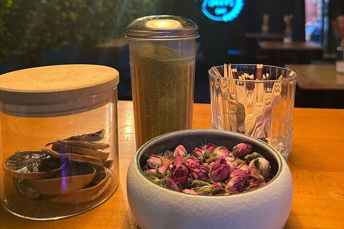 Shake, Mix & Sip: Cocktail Workshop in Old Nice - FAQ