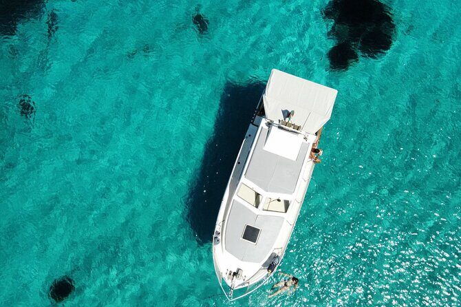 Shared boat tour, with free lunch and drinks - A Friend’s Honest Take on the La Maddalena Boat Tour